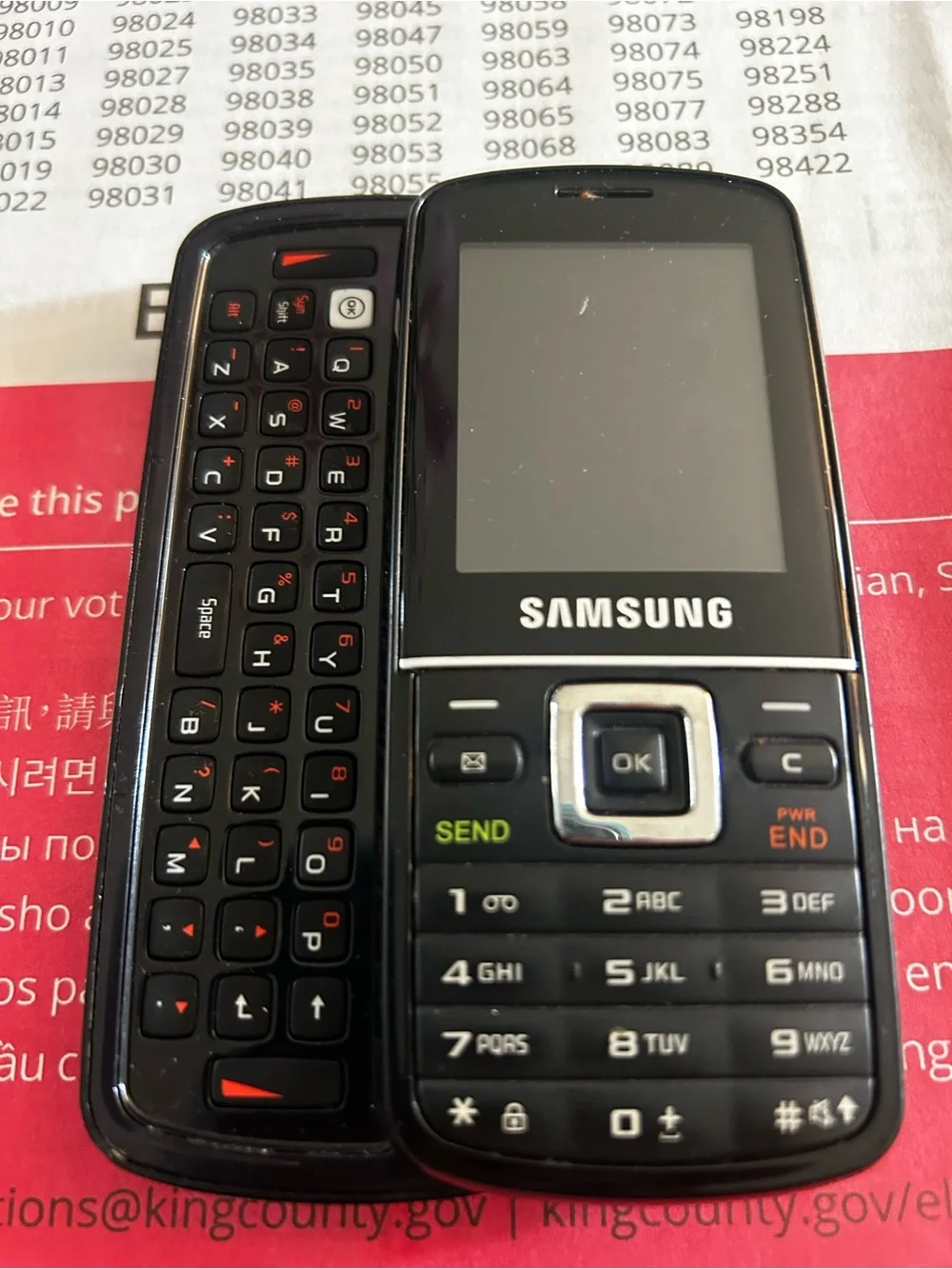 Samsung Black Slide Phone with QWERTY Keyboard